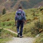 Preparati al meglio! Scopri qual è il Vestiario Ideale per l'Escursione in Montagna