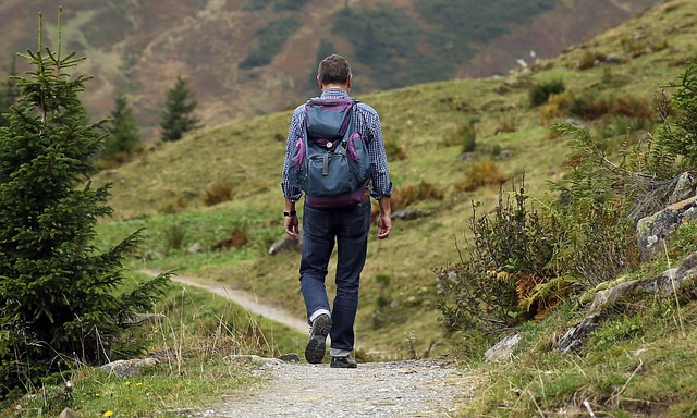 Preparati al meglio! Scopri qual è il Vestiario Ideale per l'Escursione in Montagna